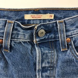 Levi’s wedgie straight leg ankle Oxnard Haze wash Size 28